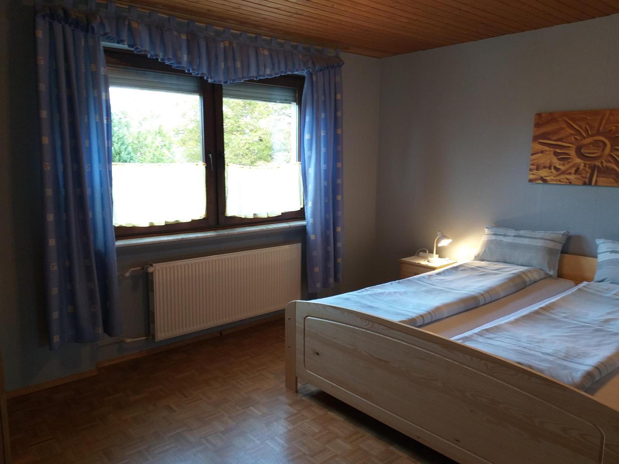 Apartment Zwei Schlafzimmer- Betten In Komforthoehe Baumholder Esterno foto
